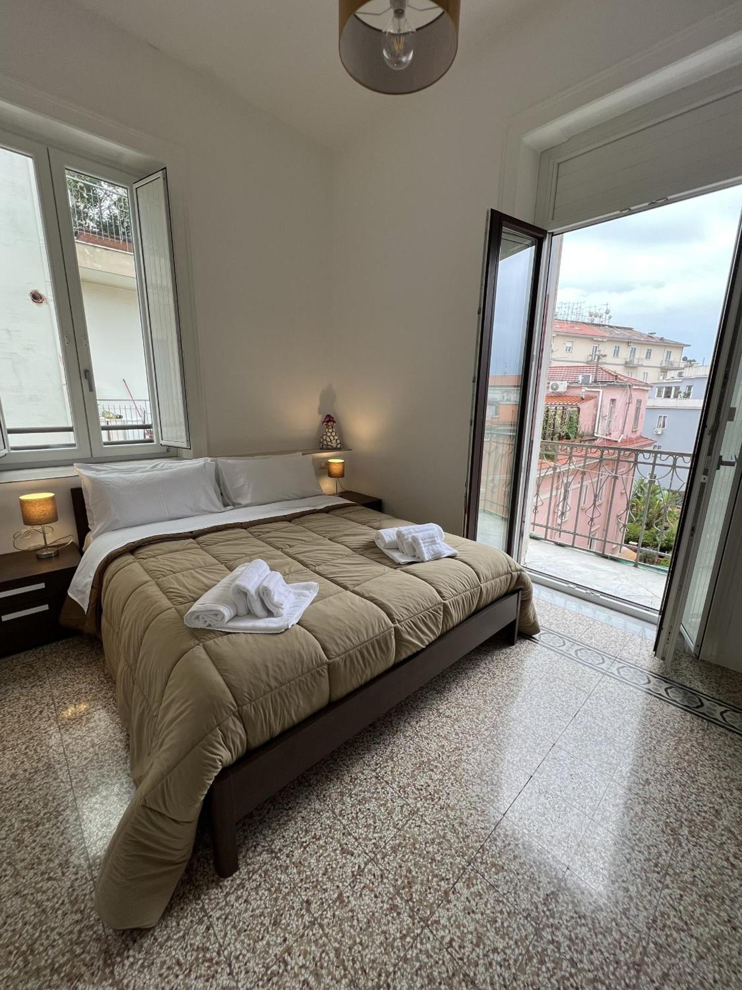 Bonadies64 B&B Salerno Habitación foto